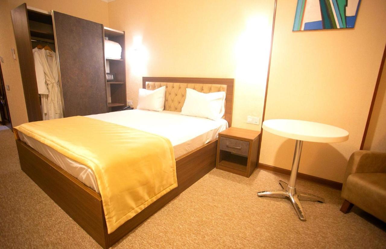 Royal Sapphire Hotel บากู ภายนอก รูปภาพ